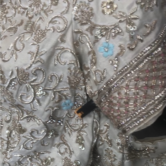 Brand New Ivory Bridal Lehenga - Picture 7 of 9